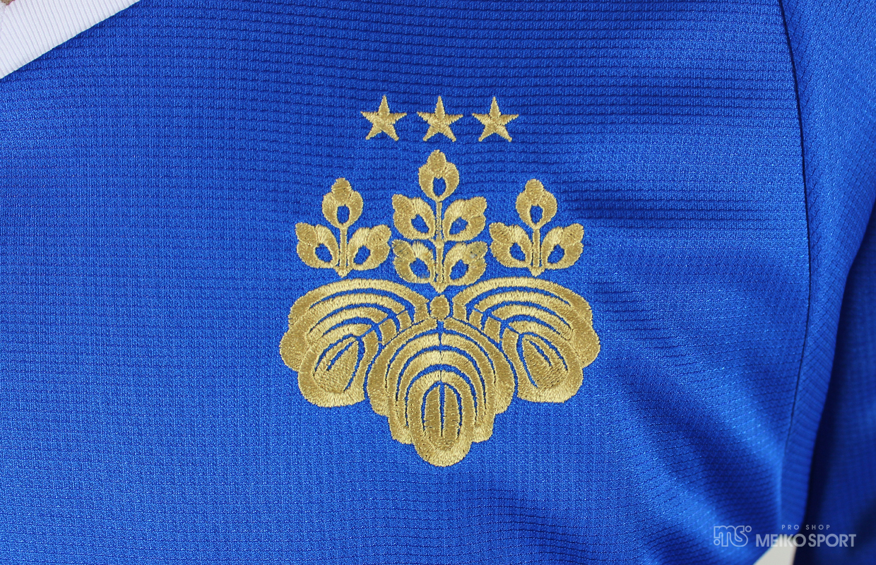 �}�g��w���`�O�ȃT�b�J�[��