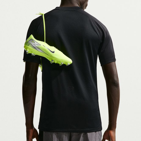 NIKE �p�[�N8